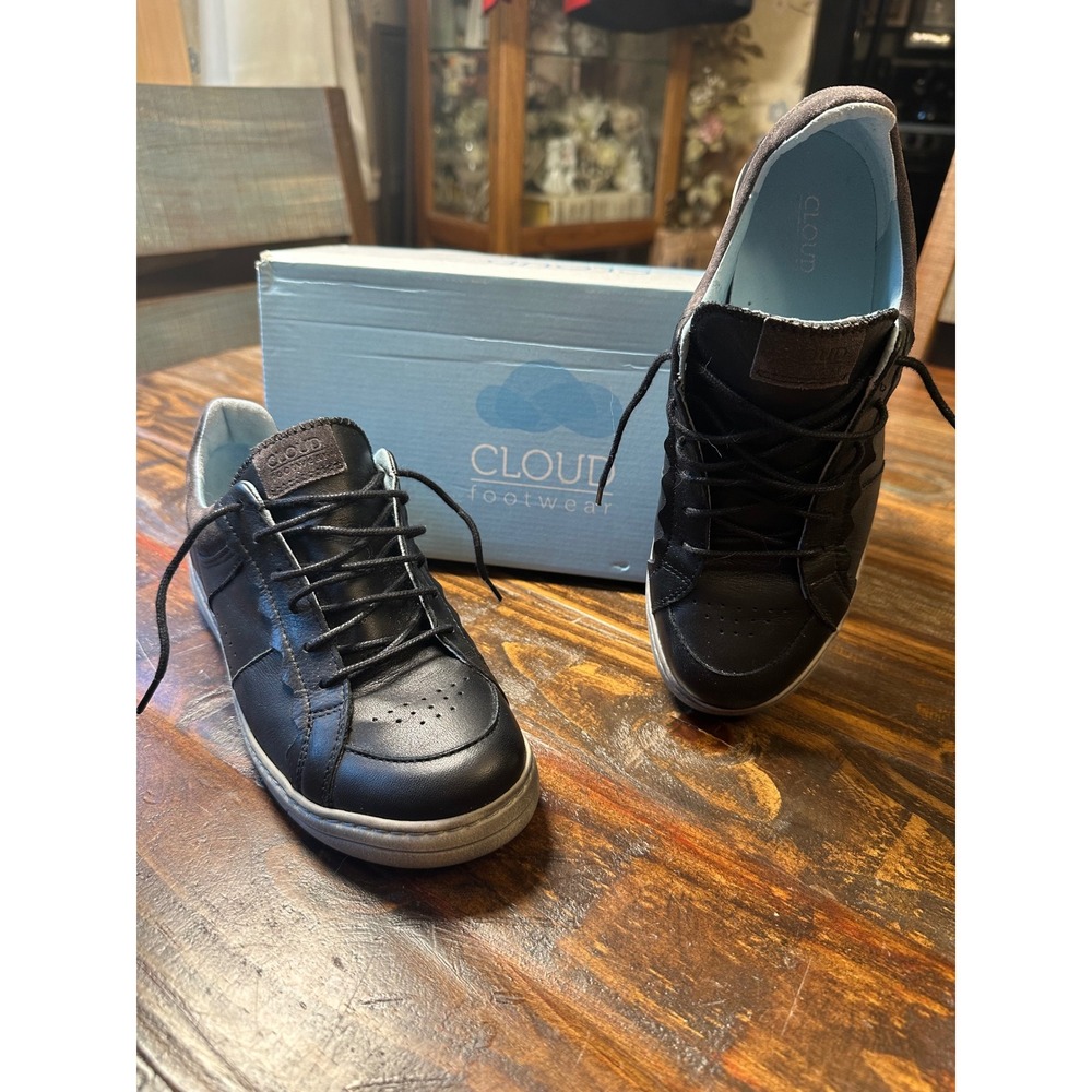 Cloud Footwear Black Leather‎ Sneakers Low Top Antimicrobial Women 38 or 7
